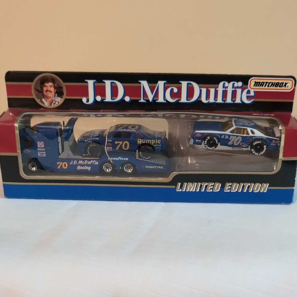 NIB Vintage Matchbox J.D. McDuffie Convoy Set